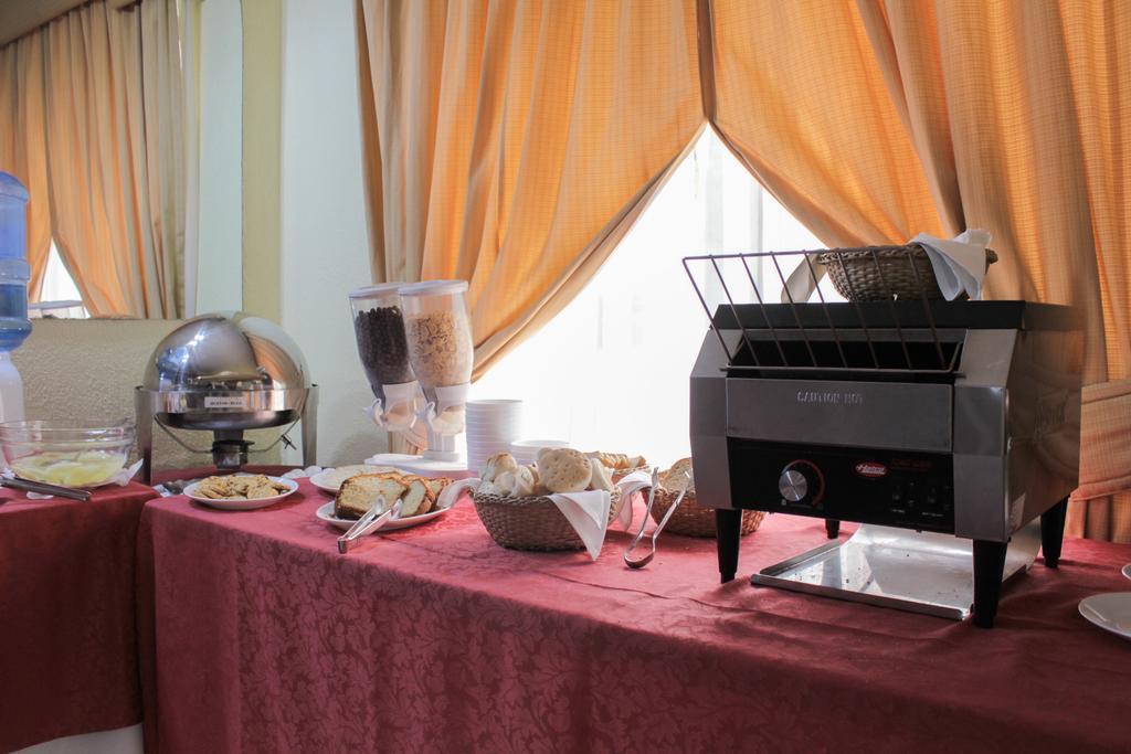 Hotel Maria Angola Сантьяго Экстерьер фото