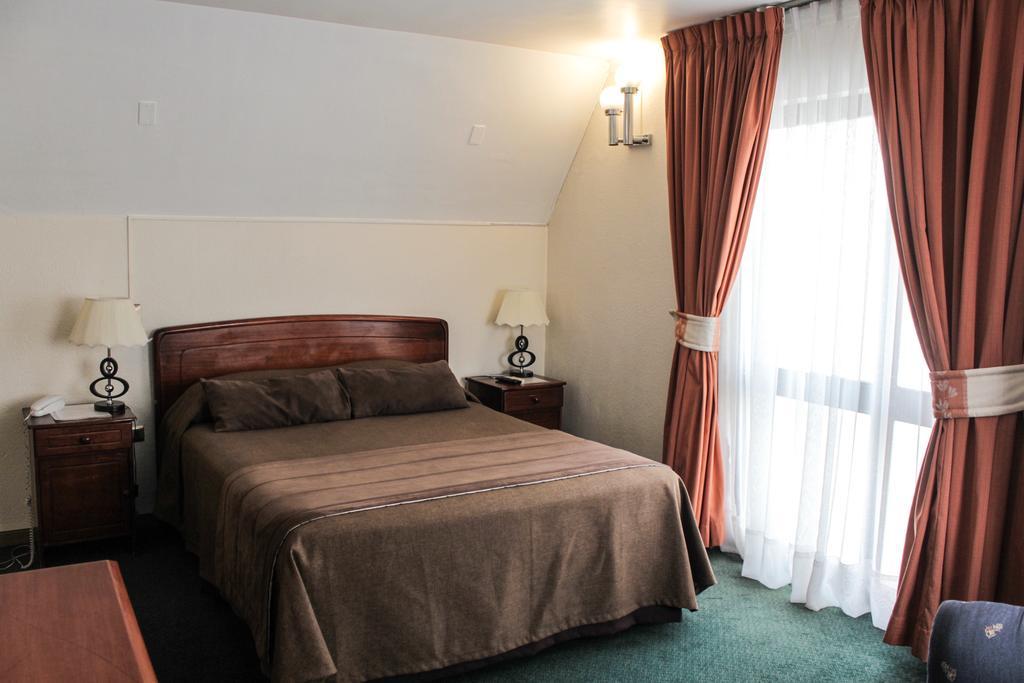 Hotel Maria Angola Сантьяго Экстерьер фото